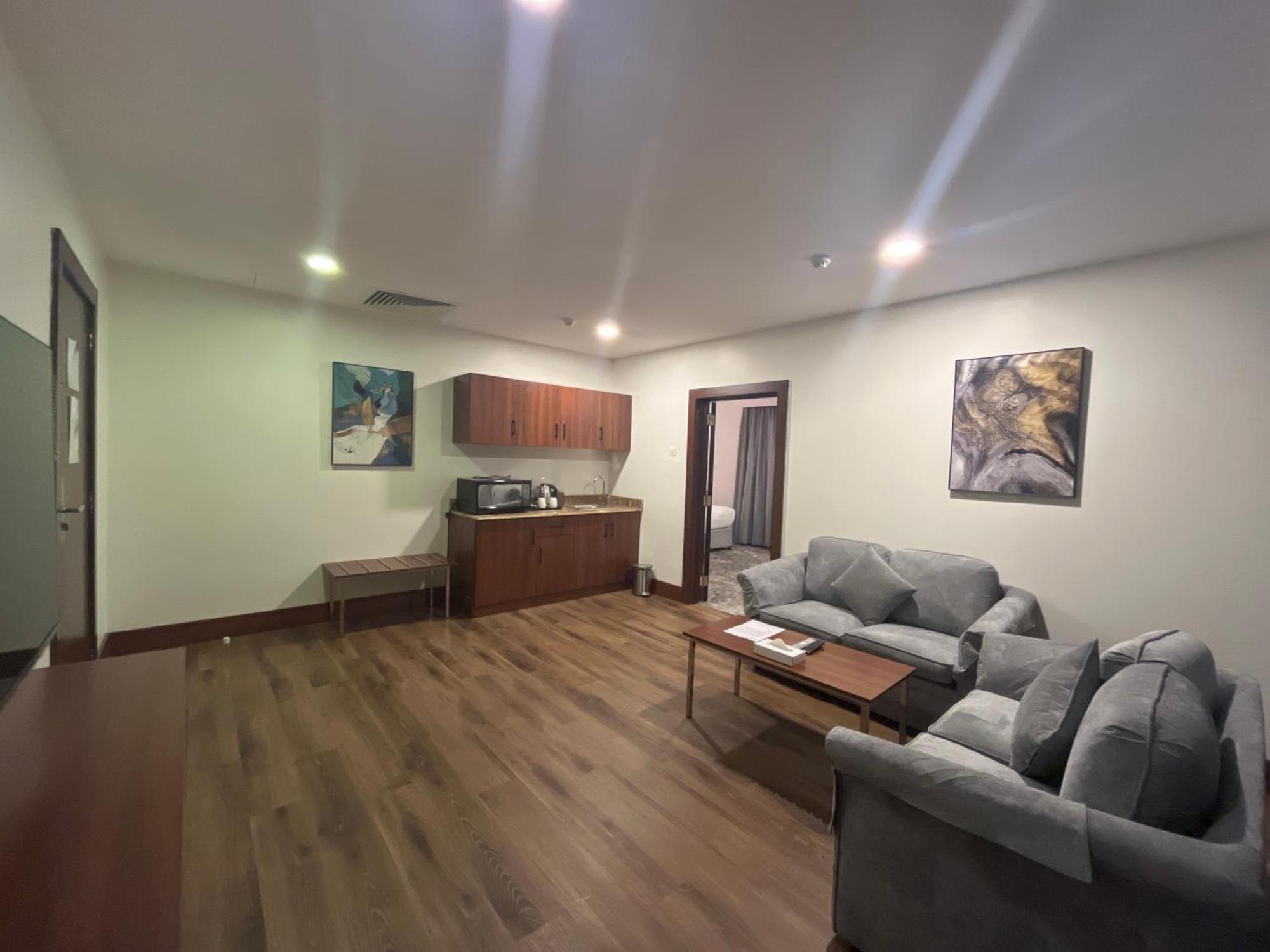 Lily Hotel Suite Mubarraz Al-Hofuf Exterior photo