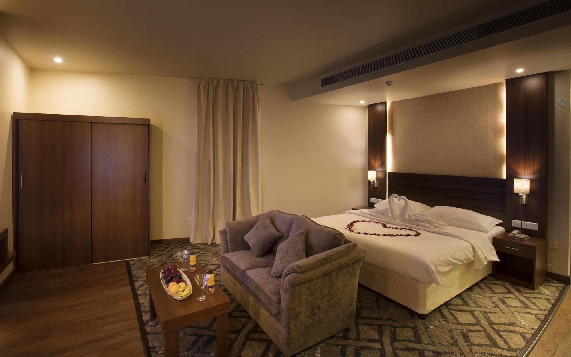 Lily Hotel Suite Mubarraz Al-Hofuf Exterior photo